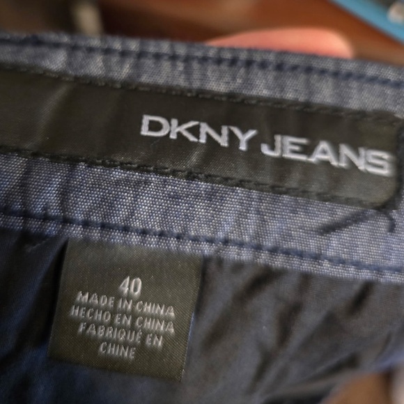 DKNY Men’s Chino Shorts Size 40 NWT Blue Gray Bohemian Print Modern Flat Front - Picture 7 of 7